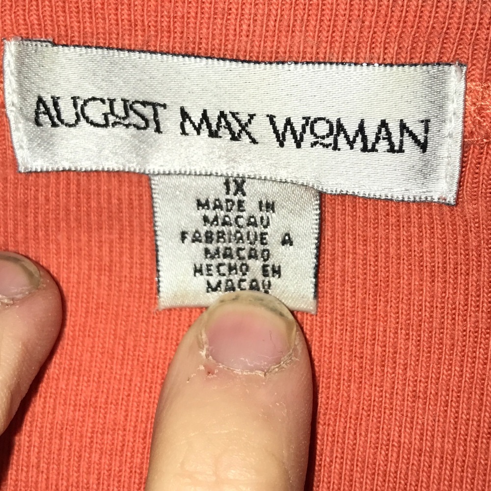 Basic Tee - Picture 2 of 2